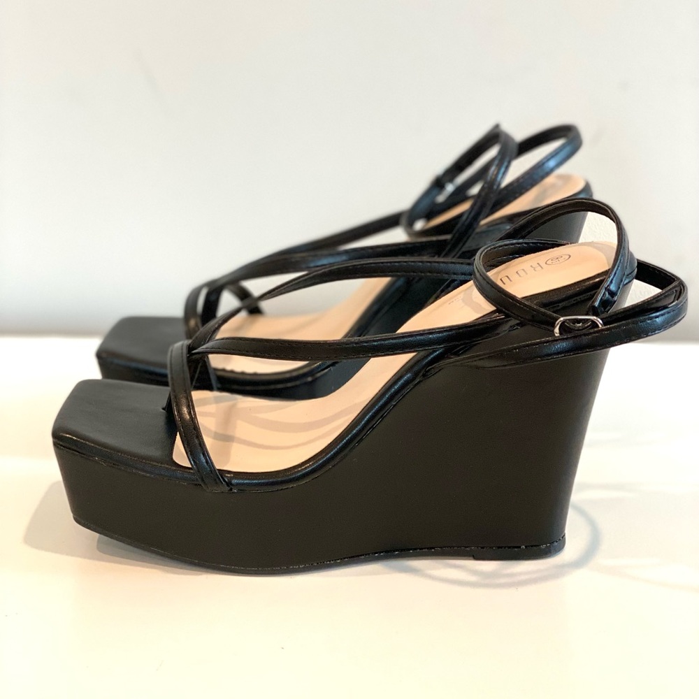 Black Wedge Sandals with Platform and Ankle Strap size 8 - Picture 6 of 15